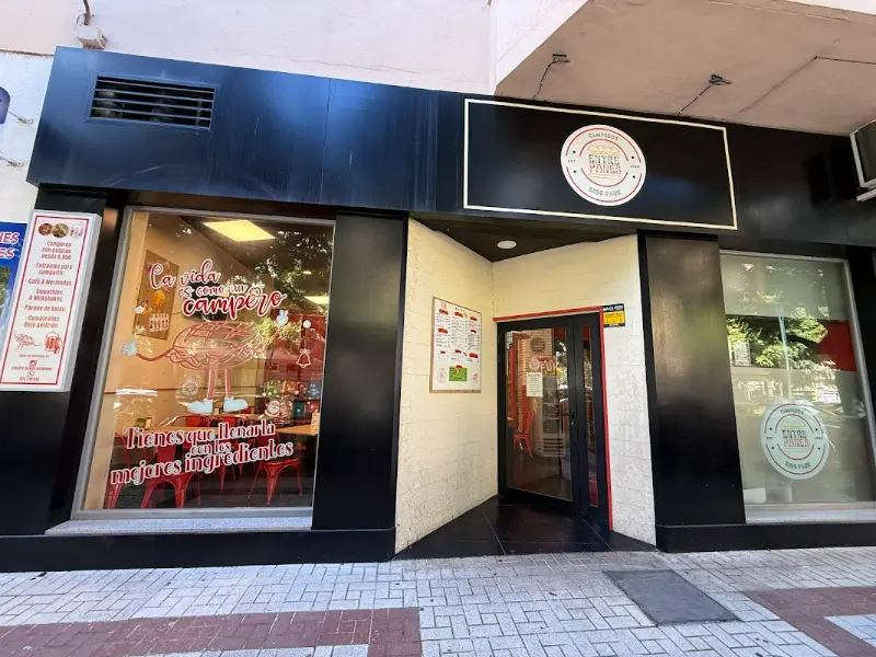 Camperos ENTRE PANES Estepona y Parque de Bolas