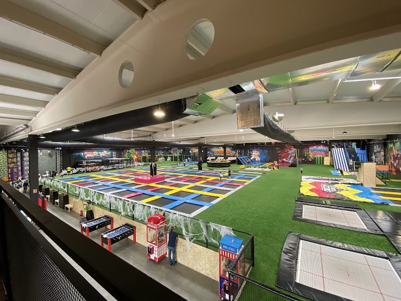 Crazy Zone | Trampoline Park Sevilla