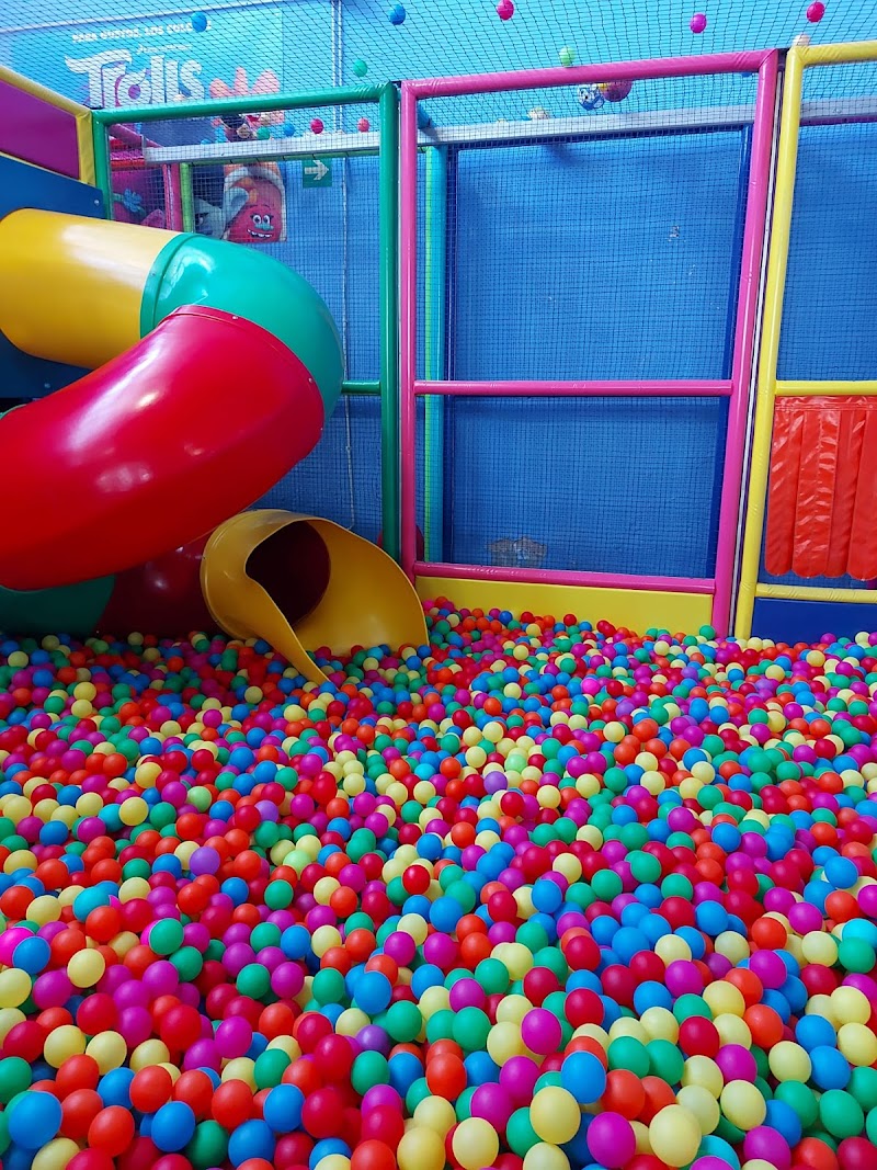 El Recreo - Parque de Bolas y celebra tu cumpleaños en Sevilla