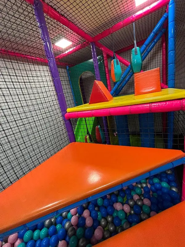 Kuki Park - Parque de Bolas y Cumpleaños Elche