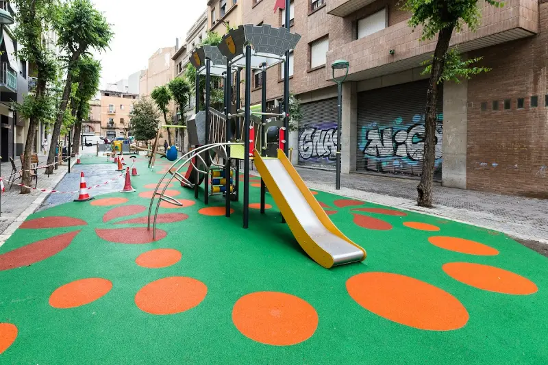 Parque Infantil inclusivo Ixart