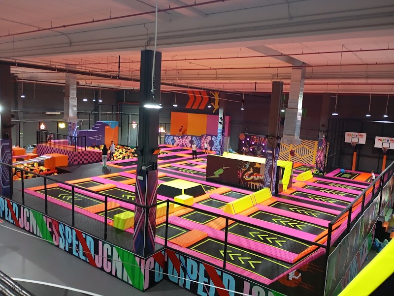 Party jump trampoline sevilla
