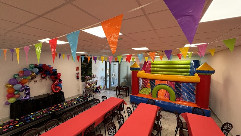 PeQuePark celebraciones (parque de bolas)