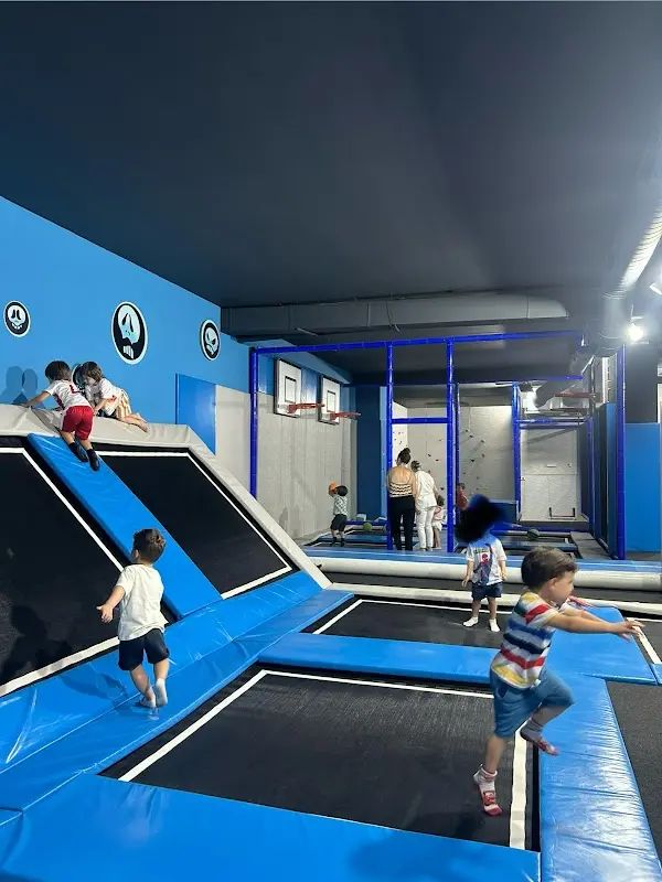 Saltolandia | Trampoline Park